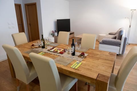 Family apartment near the train station Apartment in Montreux