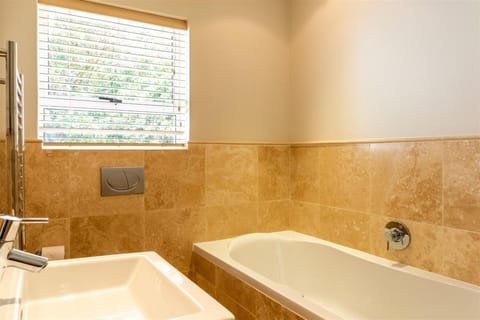 Sleep on the banks of the Kaaimans River Vacation rental in Western Cape