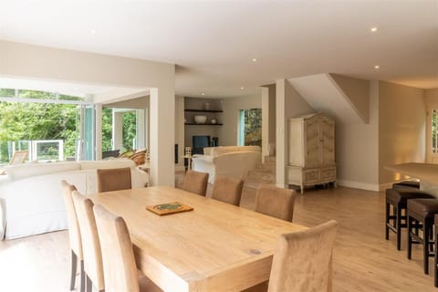 Sleep on the banks of the Kaaimans River Vacation rental in Western Cape