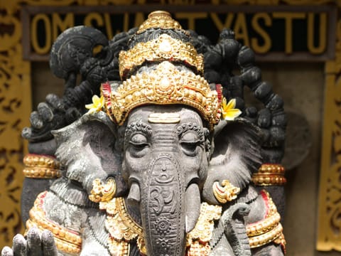 Luxury 12 Bedroom Holiday Villa in Seminyak with Private Pool, Villa Bali 2081 Villa in Kuta