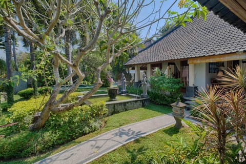 Luxury 4 BR Pool Villa Garden at Saba Y033A Villa in Blahbatuh