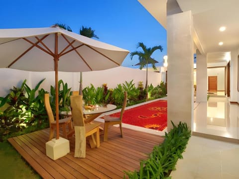 The Luxury collection, Monaco Blu Hotel in North Kuta