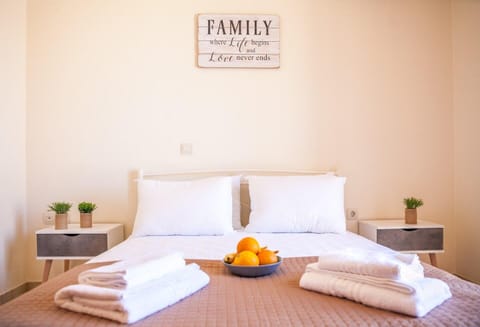 Family Villa Hera with Sea View Villa in Panormos in Rethymno