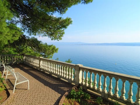 Royaluxs- Villa Marija II Apartment in Crikvenica