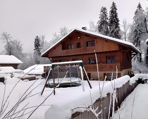 Chalet Esprit Bed and Breakfast in Morillon