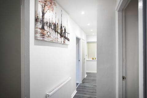 Nottingham Top Serviced Home (Chayil Experts) Vacation rental in Nottingham