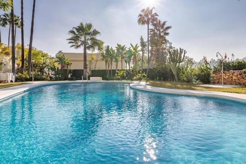 LUXURY 3 BR HOUSE - 10 MIN TO BEACH & PUERTO BANUS Vacation rental in Marbella