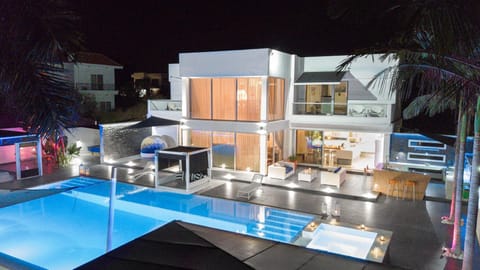Stunning 5 bedroom with a new level of luxury Vacation rental in Protaras