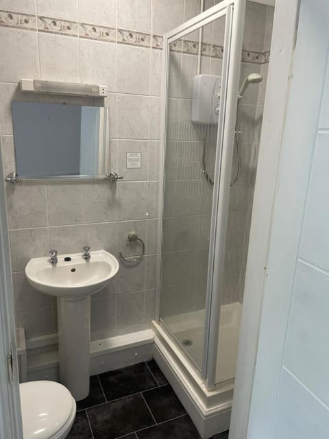 Charnwood Regency Guest House Bed and Breakfast in Loughborough