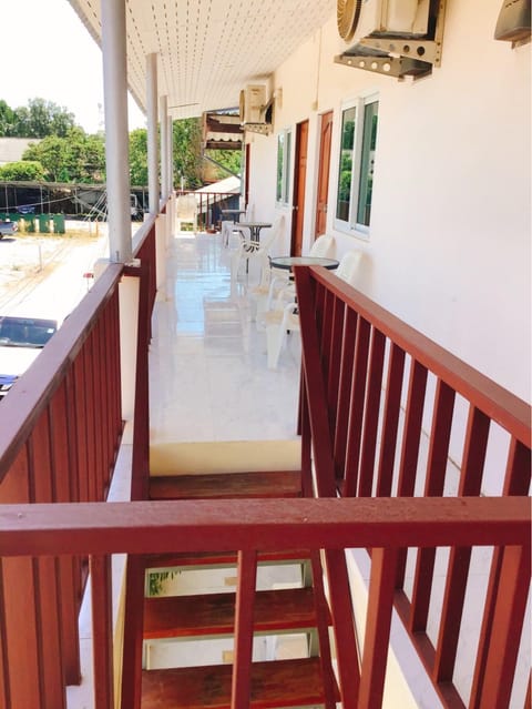 Bann Ongsakul Apartment in Sala Dan