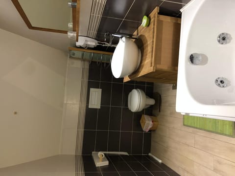 COTTAGE OF CASTEL OFF QUESMY Vacation rental in Wallonia, Belgium