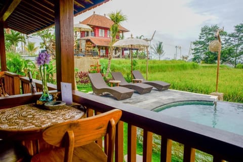 Romantic 1 BR Deluxe Suite IR138A Apartment in Tampaksiring