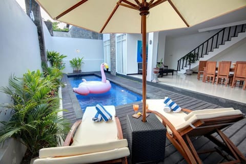 Luxury 4 BR Private Pool Villa Seminyak NE39A Villa in Kuta Selatan