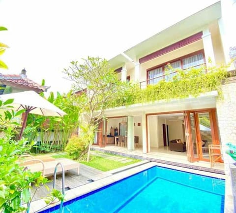 Romantic 1 BR Private Pool Villa #K300 Villa in Kuta Selatan