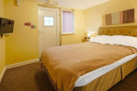 OYO The White Horse Hotel in Ripon