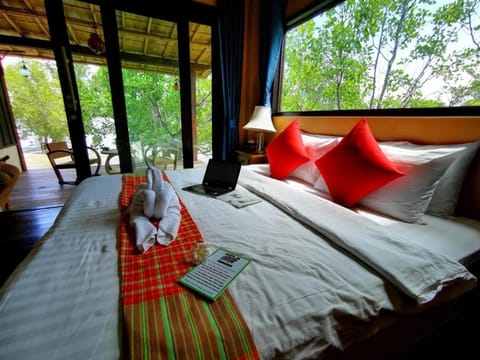 Relax House Lanta Old Town Resort in Sala Dan