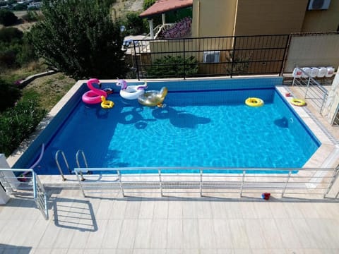 Deluxe Villa with Panoramic Sea and Mountain Views Villa in Aydın Province