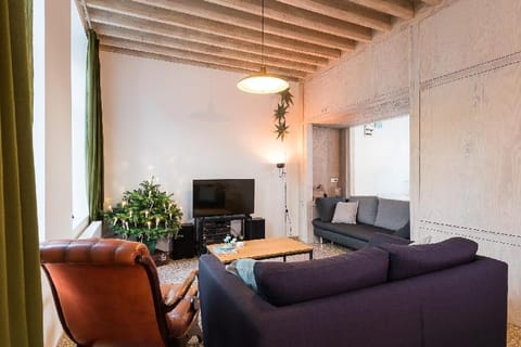 Huisje Nummer 10 - between Sea/Bruges/Ghent Vacation rental in Zeeland, Netherlands