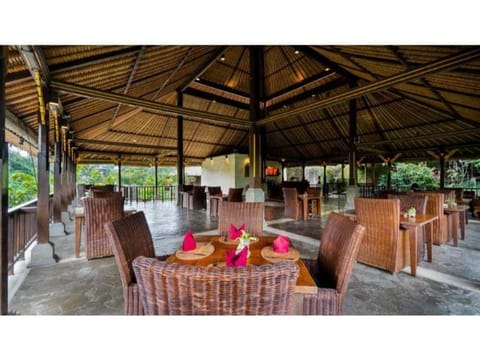 Stunning 2 BR Family Pool View #K140 Villa in Ubud