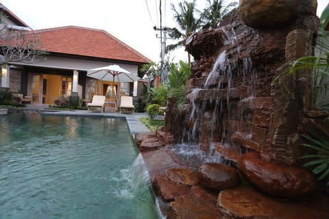 Cozy 6 BR Private Pool Villa REV19 Vacation rental in Blahbatuh