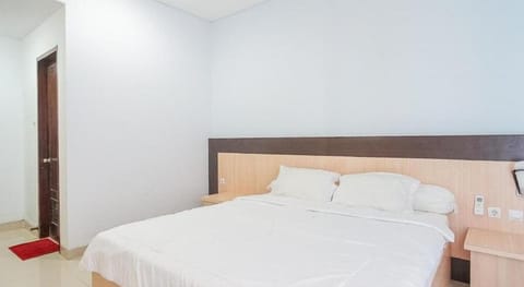 RedDoorz near Muaya Beach Jimbaran Hotel in Kuta Selatan