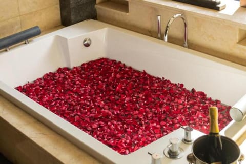 Cozy 1 BR Pool Villa #Z248 Villa in Ubud