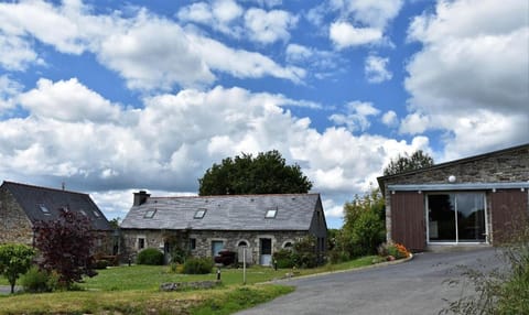 Ty ar Dreuz  domaine de Lesleac'h Vacation rental in Finistere