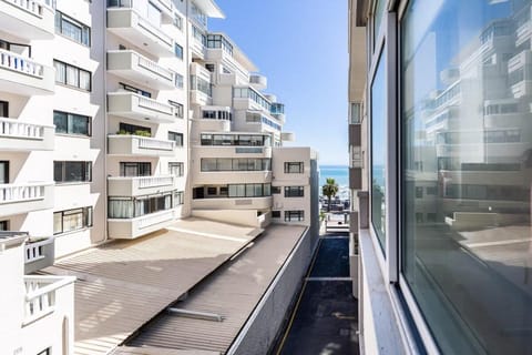 Perfect Beachfront Apartment #2 Apartment in Sea Point