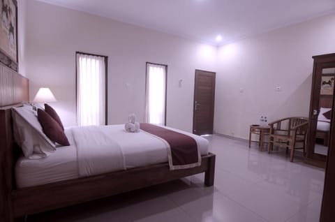 THE LOD HOUSE, 3BR VILLA PRIVATE POOL Villa in Sukawati