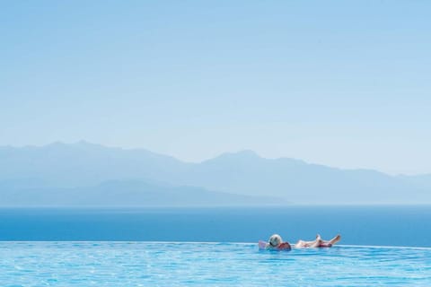 WHITE DONKEY BOUTIQUE Hotel Hotel in Messenia