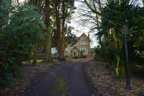 Heatherlie House Hotel  Vacation rental in England