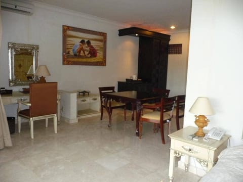 Entire 1 BR Agung Suite W/Plunge Pool Villa #L340 Villa in Payangan