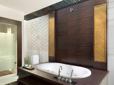 Luxury 1 BR Hill Side with Private Pool #L123 Villa in Abiansemal