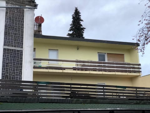 Apartments & Rooms Bad Soden                                                                Apartment in Frankfurt