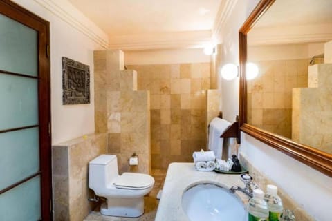 Cozy 2 BR Private Pool Villa #L122 Villa in Tampaksiring