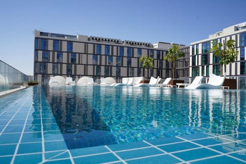 Staybridge Suites Dubai Al-Maktoum Airport By IHG Apartment hotel in Dubai