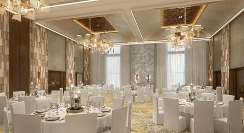 Holiday Inn Dubai Al-Maktoum Airport By IHG Hotel in Dubai