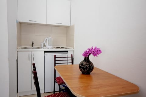 Family comfortable apartments Apartment in Sveti Stefan