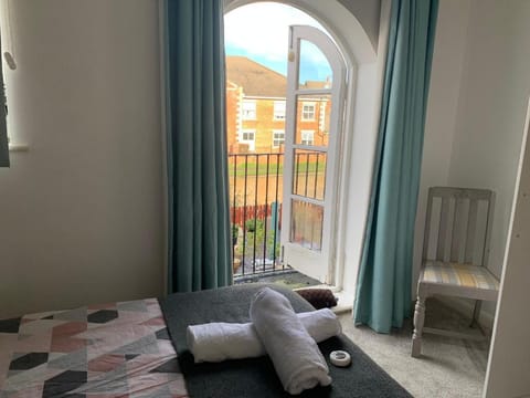 Cosy Canalside Home with Pizza Oven  Vacation rental in Charnwood