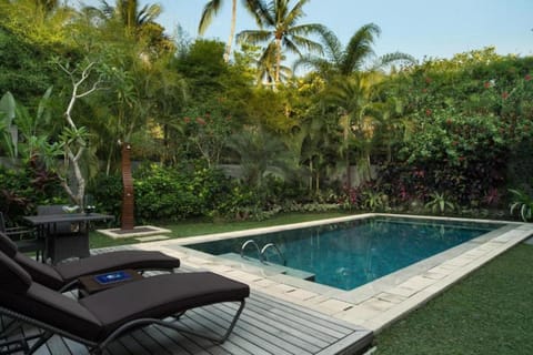 Luxury 1BR Hill Side Villa With Private Pool #L305 Villa in Abiansemal