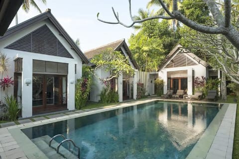 Stunning 3 BR Private Pool Villa #L302 Villa in Abiansemal