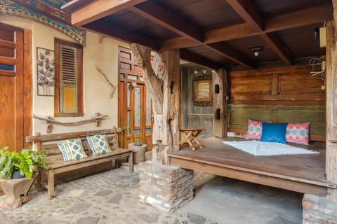 TwoSpaces Living at Wave And Chill House, Canggu Bed and Breakfast in North Kuta