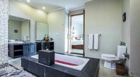 1BRoom Specious Private Pool Villa in Seminyak Villa in Kuta