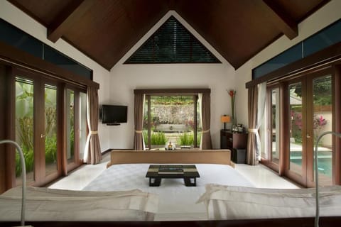 Stunning 1 BR Hill Side Private Pool Villa #Z221 Villa in Abiansemal