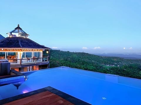 Munduk Heaven Luxury Villas Hotel in Bali