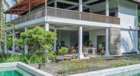 Galalima Glamping by AGATA Luxury tent in East Selemadeg