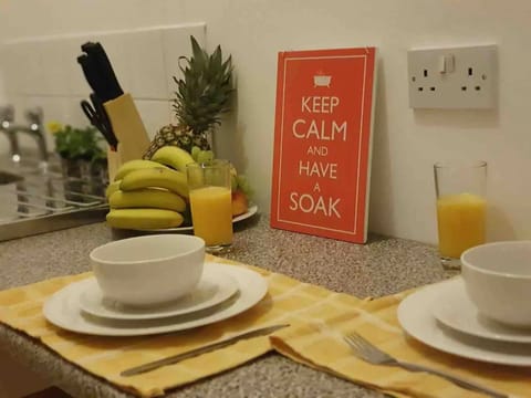 Studio with FREE ST PARKING, near City Centre Apartment in Liverpool