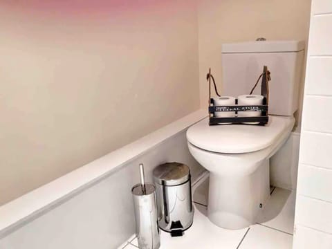 Wow Factor  2Bed 2Bath / Cinema & Super Central Apartment in Liverpool