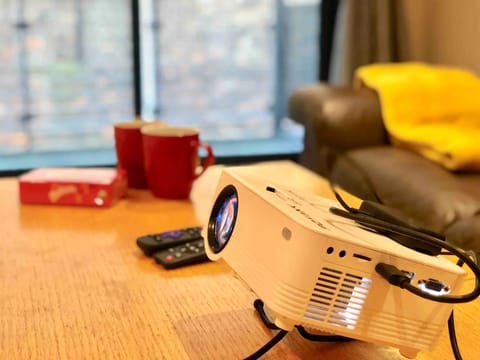 Wow Factor  2Bed 2Bath / Cinema & Super Central Apartment in Liverpool