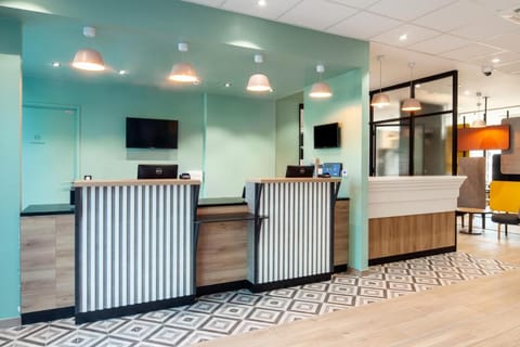 B&B HOTEL Saint-Denis Porte de Paris Hotel in Saint-Denis, France